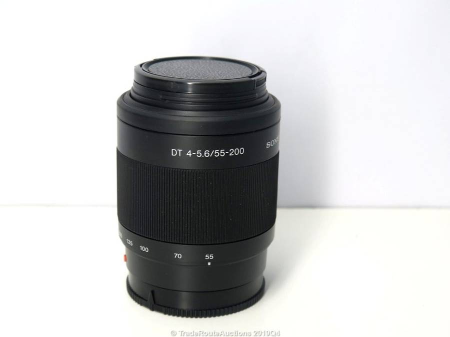 Sony 55-200mm f/4-5.6 Compact Super Telephoto Zoom Lens - For Sony DSLR Cameras