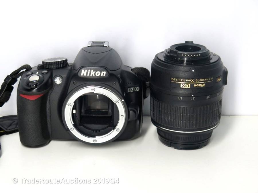 NIKON D3100 DSLR CAMERA 14.2 megapixels +  18-55mm MM PROFESSIONAL DSLR LENS KIT