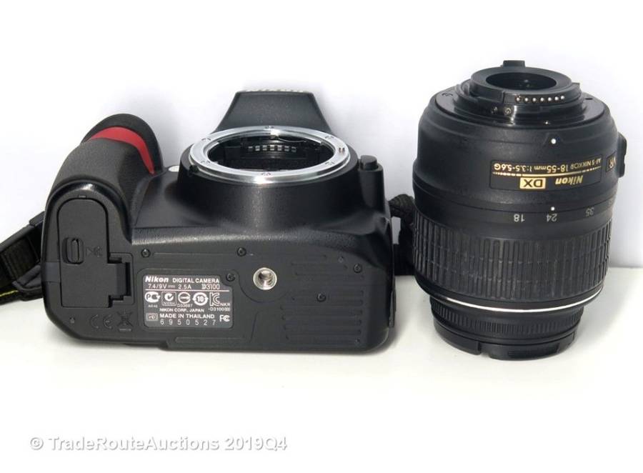 NIKON D3100 DSLR CAMERA 14.2 megapixels +  18-55mm MM PROFESSIONAL DSLR LENS KIT