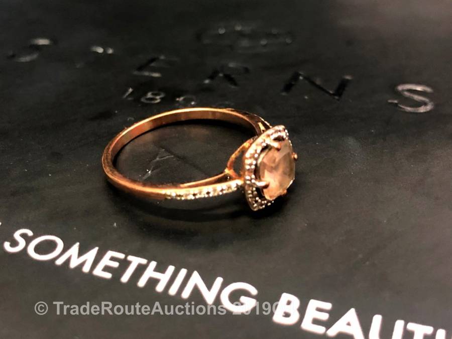 STERNS 9ct Rose Gold ring - White Sapphire & Morganite - Valuation & Invoice included