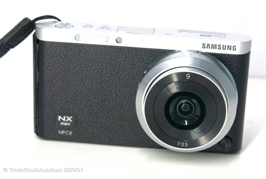 Samsung NX Mini Mirrorless ULTRASLIM 20.5MP Camera with 9mm Lens