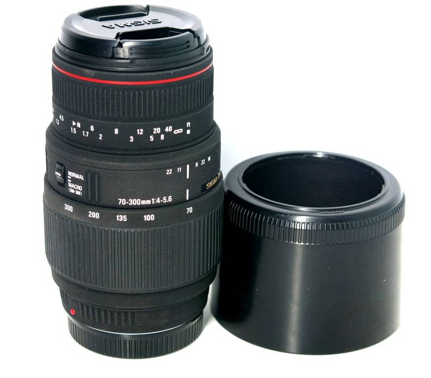 SIGMA DG 70-300mm Telephoto Zoom Lens for SONY / MINOLTA DSLR CAMERAS