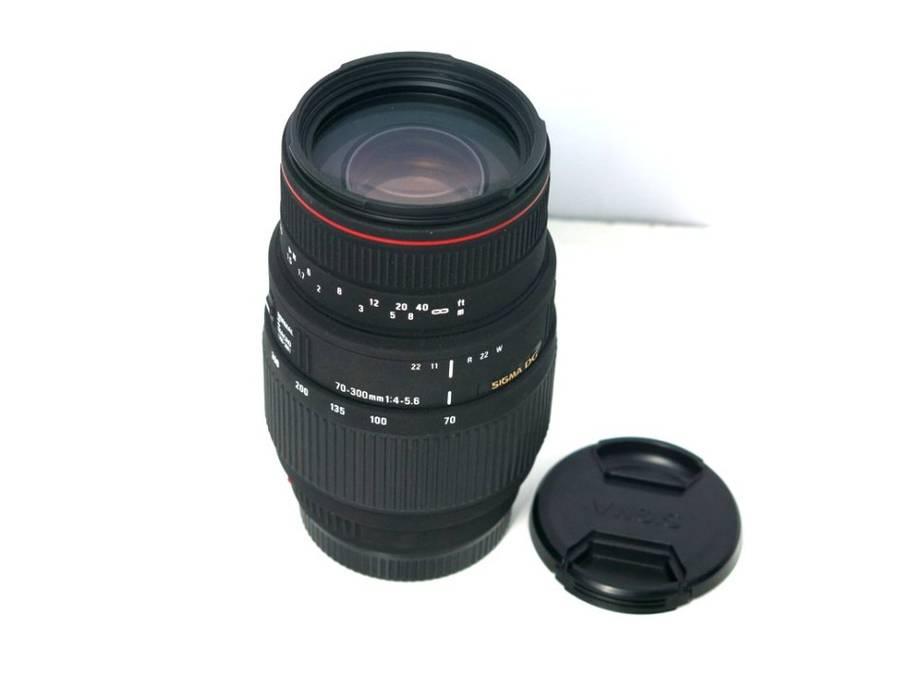 SIGMA DG 70-300mm Telephoto Zoom Lens for SONY / MINOLTA DSLR CAMERAS