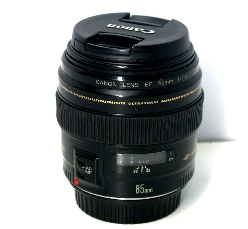 Canon EF 85mm f/1.8 USM Ultrasonic Wide-Angle Lens (Canon Mount) Full Frame