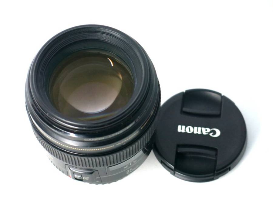 Canon EF 85mm f/1.8 USM Ultrasonic Wide-Angle Lens (Canon Mount) Full Frame