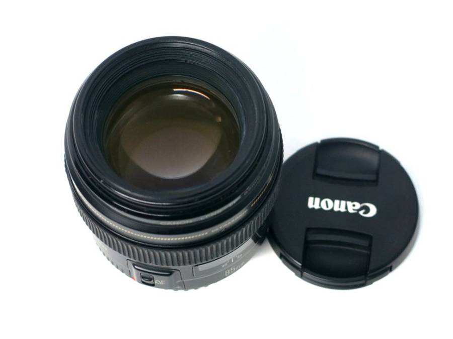 Canon EF 85mm f/1.8 USM Ultrasonic Wide-Angle Lens (Canon Mount) Full Frame