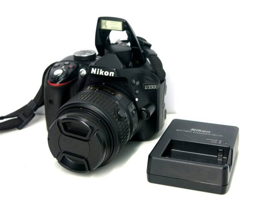 Nikon D3300 24.2 MP CMOS Digital SLR with AF-S DX NIKKOR 18-55mm f/3.5-5.6G VR II Zoom Lens (Black)