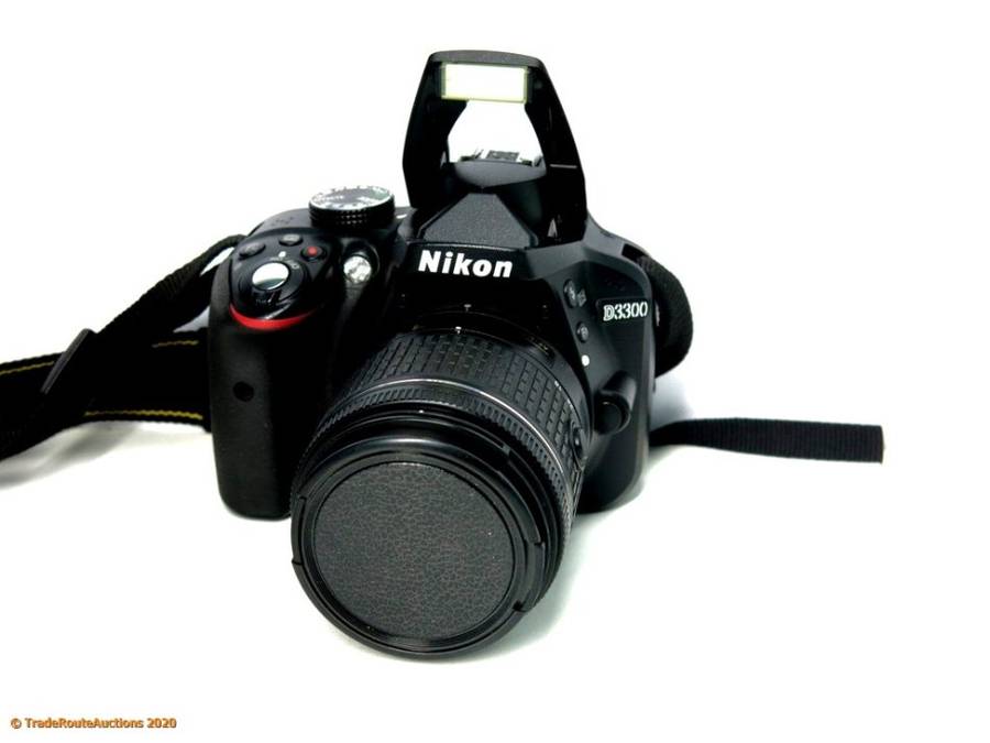 Nikon D3300 24.2 MP DSLR + 18-55 DX LENS KIT @@ R1 NO RESERVES @@