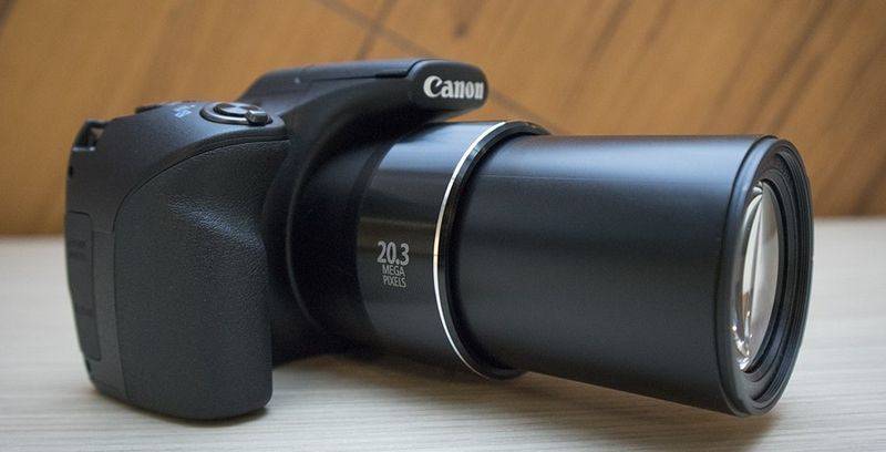 Canon PowerShot SX540 HS with 50x Optical Zoom 20MP and Built-In Wi-Fi DIGITAL CAMERA