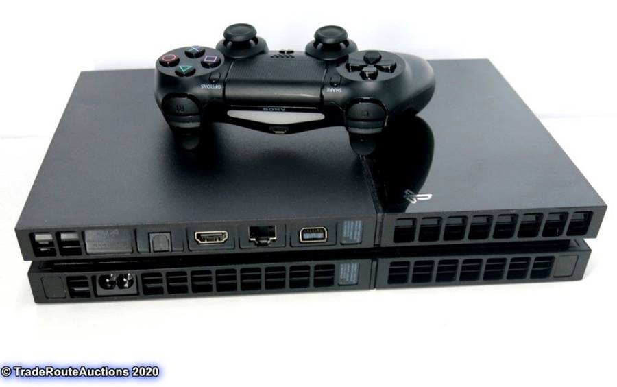 Sony PS4  PlayStation 4 console  CUH-1116A - Jet Black  *** SONY PS4 ***