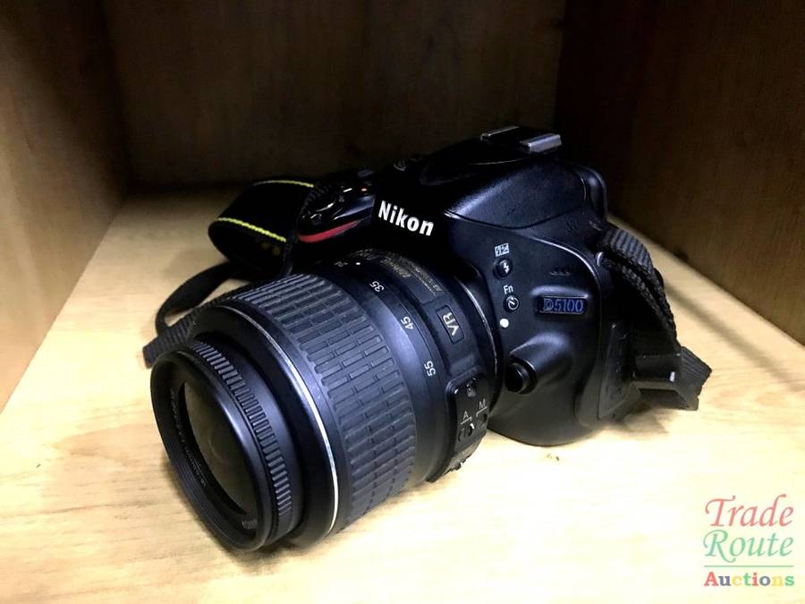NIKON D5100 DSLR CAMERA BODY + 18-55mm MM VR LENS KIT