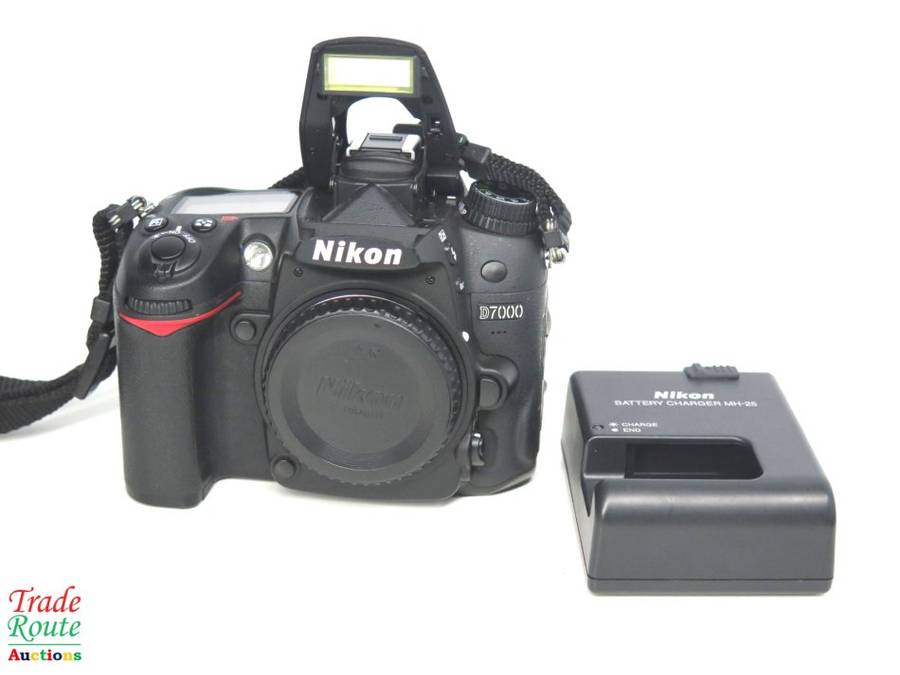 NIKON D7000 DSLR CAMERA Body (ONLY) 16.2 Megapixels