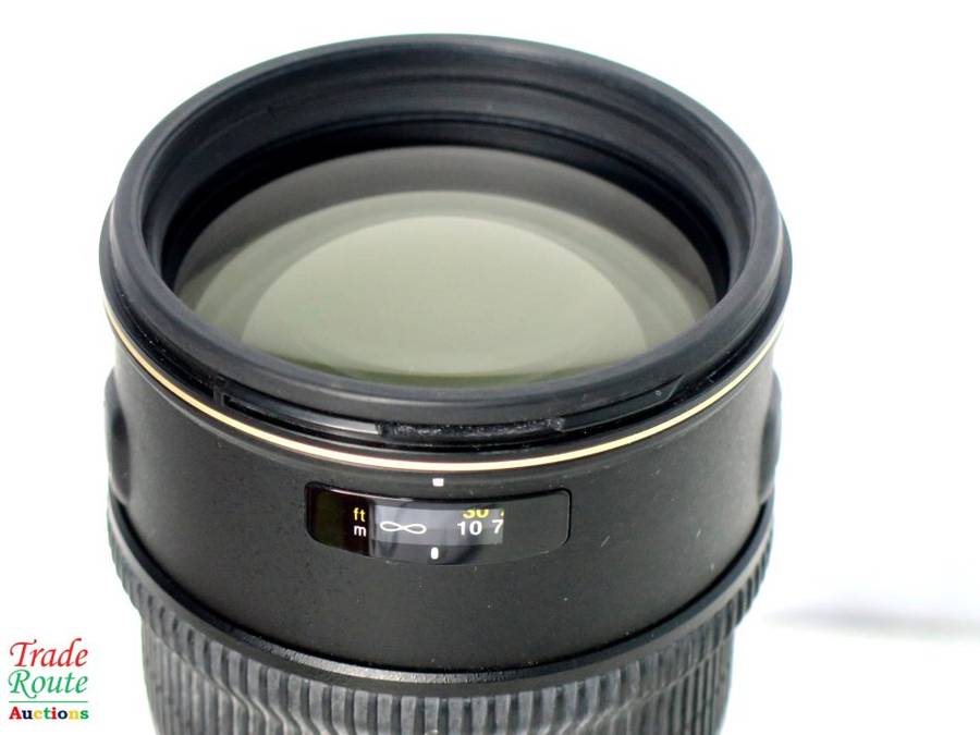 Nikon 70-200mm f2.8G ED-IF AF-S VR Zoom Lens   *** NIKON *** Full Frame lens