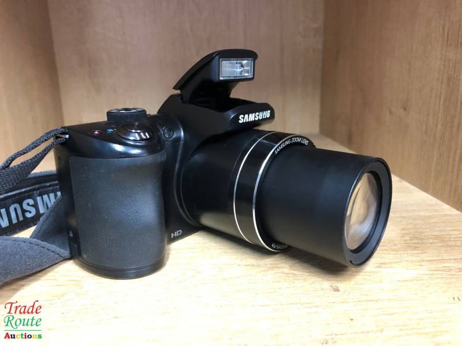 Samsung WB100 16.4MP Smart Camera with 26x Optical Zoom and 3-inch LCD in Black