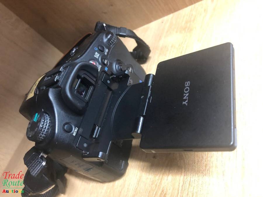 Sony Alpha SLT-A77 DSLR Digital Camera (Body Only) 24.3 MegaPixels Professional BODY