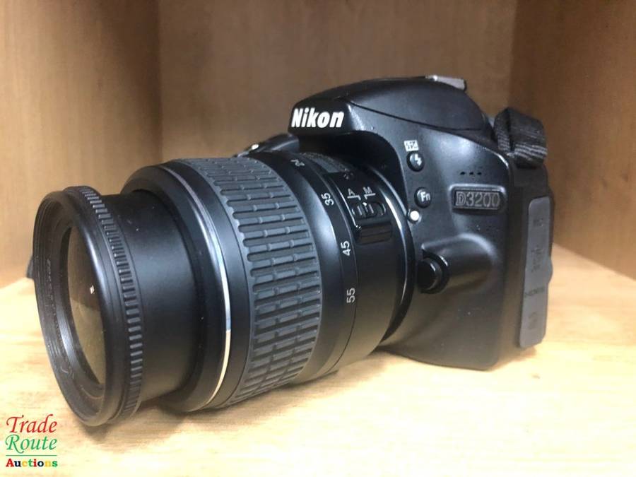 Nikon D3200 24.2 MP CMOS Digital SLR with 18-55mm f/3.5-5.6 AF-S DX NIKKOR Zoom Lens - 24.2 MP