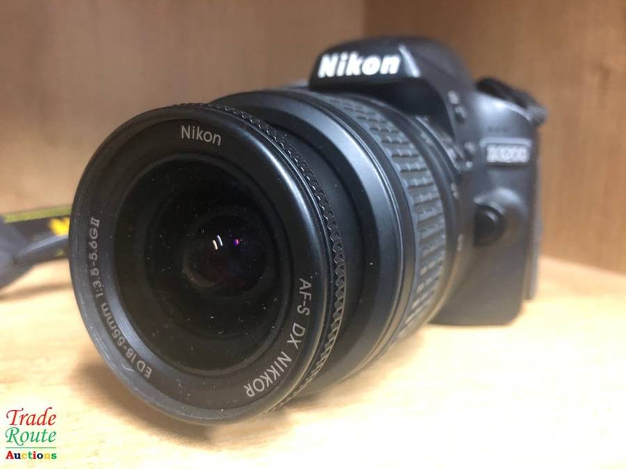 Nikon D3200 24.2 MP CMOS Digital SLR with 18-55mm f/3.5-5.6 AF-S DX NIKKOR Zoom Lens - 24.2 MP