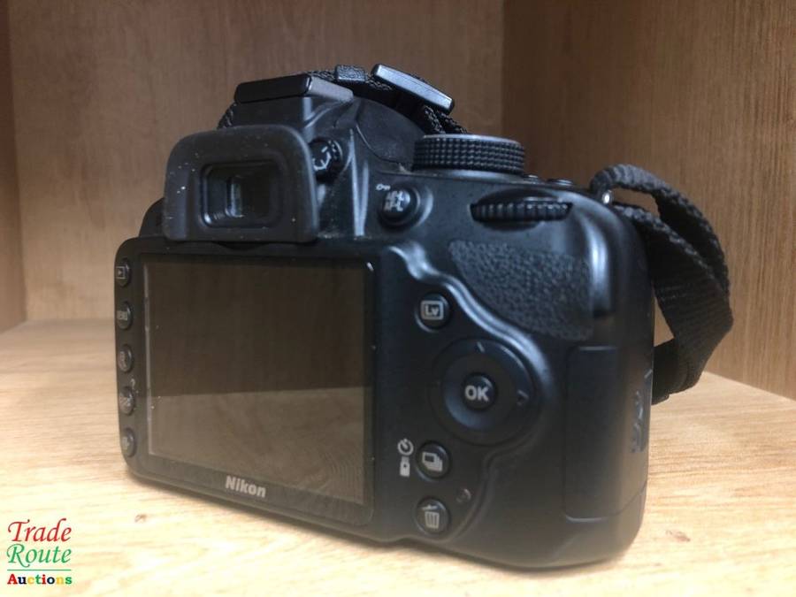 Nikon D3200 24.2 MP CMOS Digital SLR with 18-55mm f/3.5-5.6 AF-S DX NIKKOR Zoom Lens - 24.2 MP