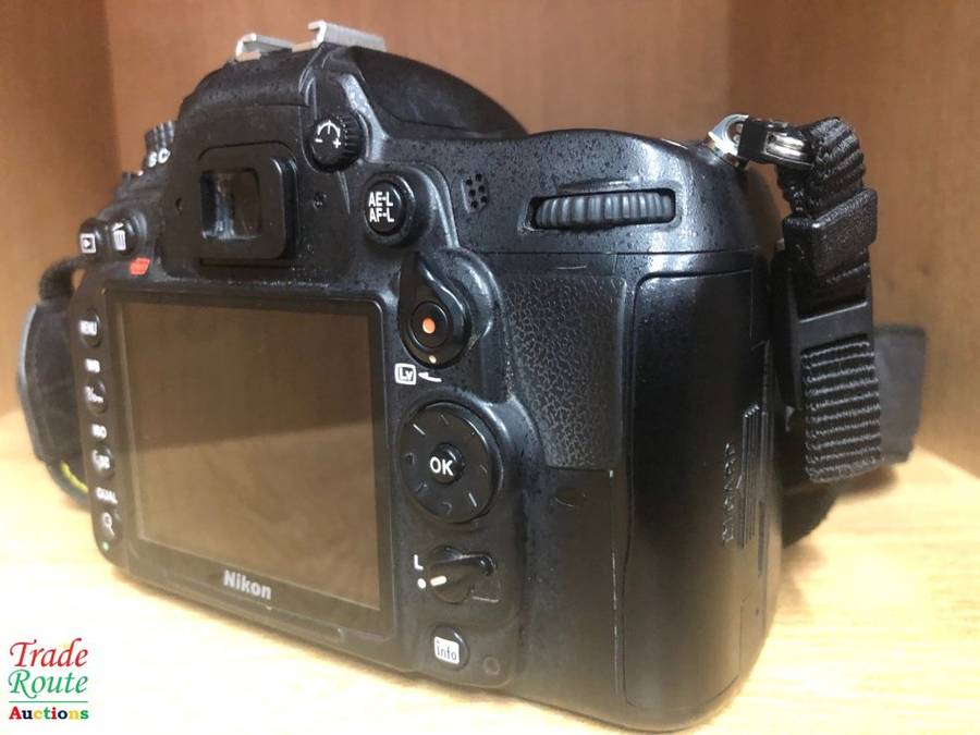 NIKON D7000 DSLR CAMERA Body (ONLY) 16.2 Megapixels