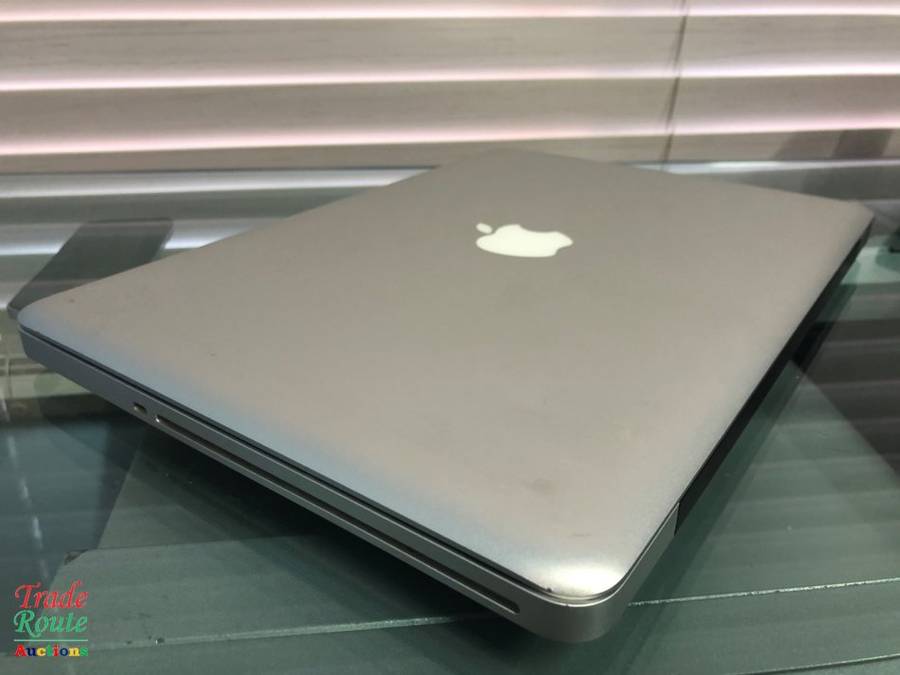 MacBook Pro 13.3-inch | Core i7 2.9GHz | 8GB RAM | 1TB HDD | INTEL HD GRAPHICS