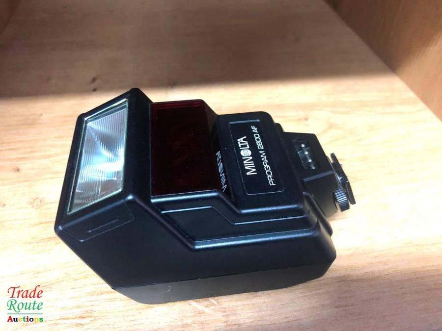 MINOLTA PROGRAM 2800 AF FLASH (WORKS ON CANON DSLR)