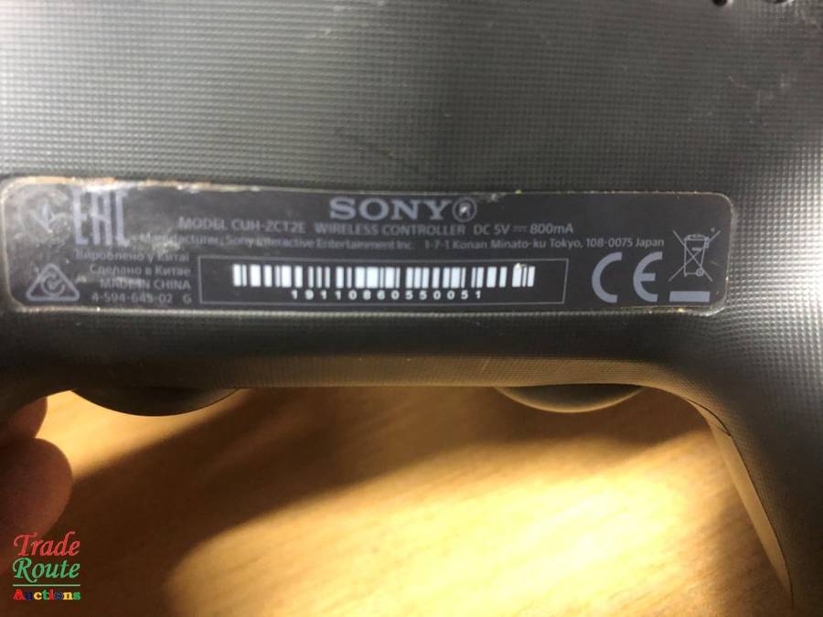 V2 BLACK - PS4 DUALSHOCK 4 Wireless Controller - for the PlayStation 4