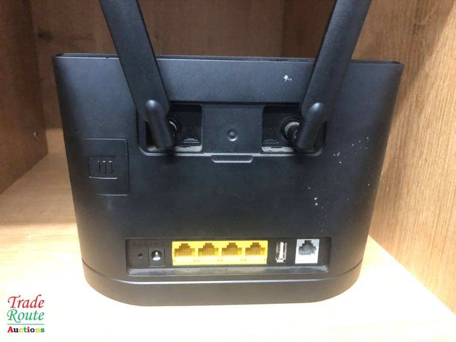 HUAWEI B315 4G LTE Wifi Modem Wireless Router (uses SIM card) OPEN TO ALL NETWORKS