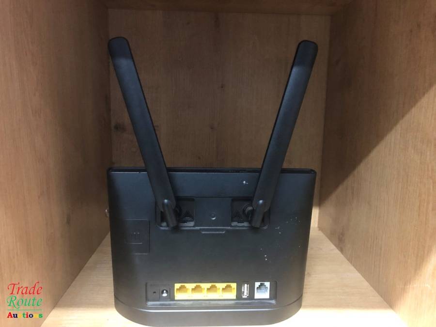 HUAWEI B315 4G LTE Wifi Modem Wireless Router (uses SIM card) OPEN TO ALL NETWORKS