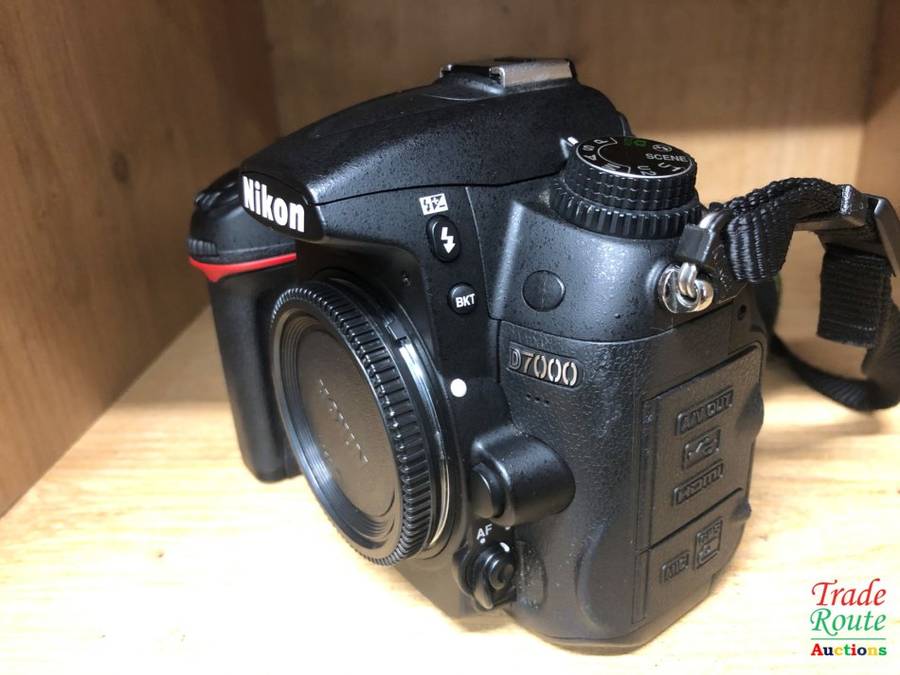 NIKON D7000 DSLR CAMERA Body (ONLY) 16.2 Megapixels