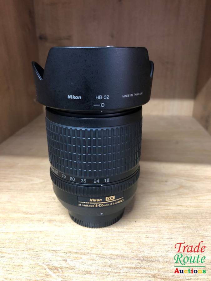 Nikon 18-135mm Lens for Nikon DSLR Cameras