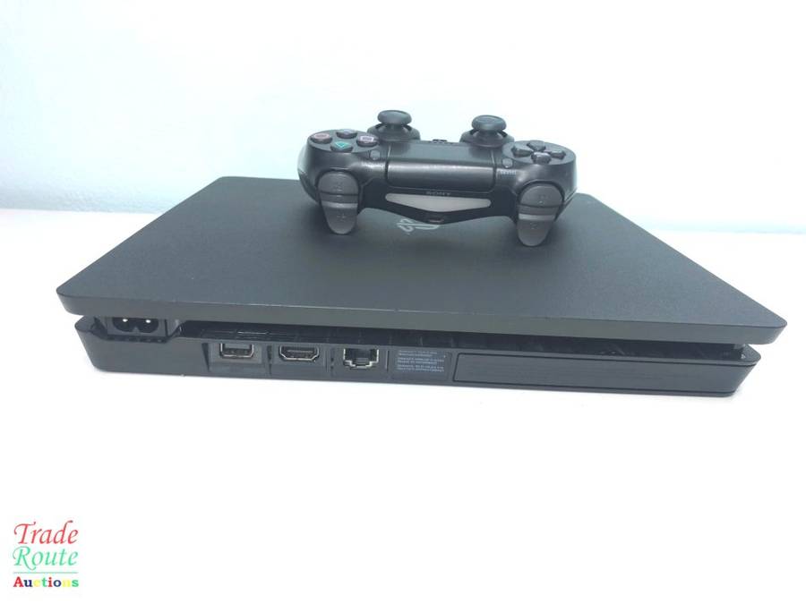 Sony PS4 PlayStation 4 SLIM console CUH-2216A - Jet Black  *** SONY PS4 ***
