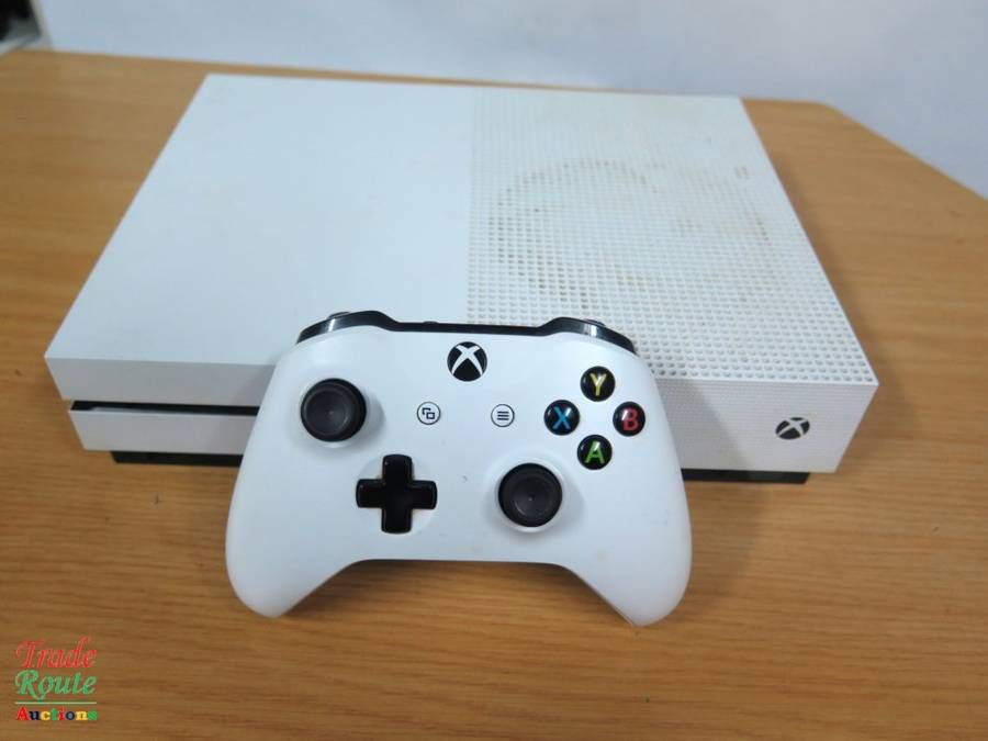 Microsoft Xbox One S 500GB Console (WHITE) Model 1681 + 1 Controller (WHITE)