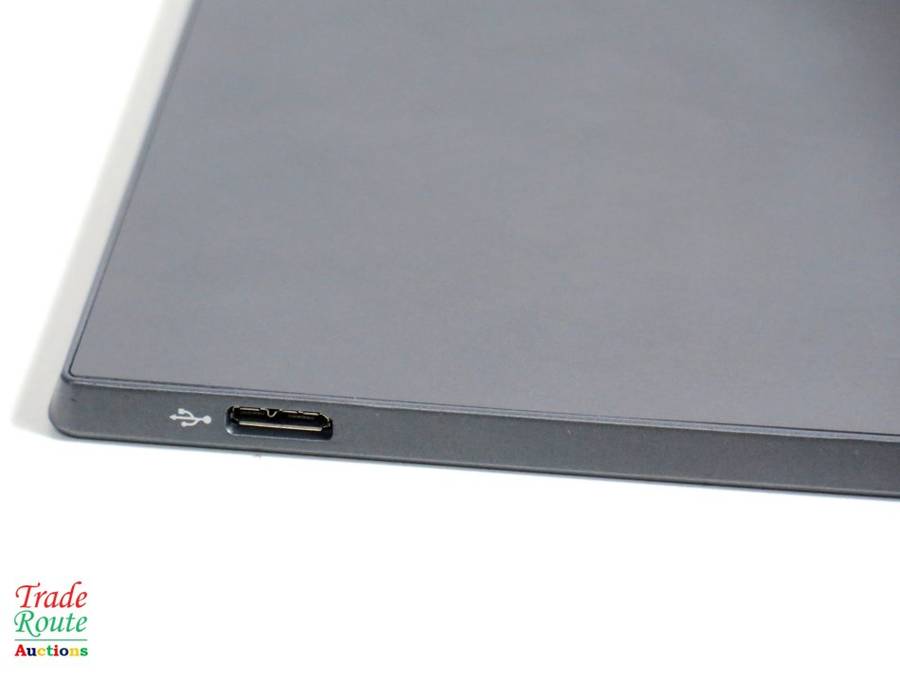 ASUS MB168B Portable monitor - 15.6"(1366x768) USB-powered, Ultra-slim, 15.6-inch HD