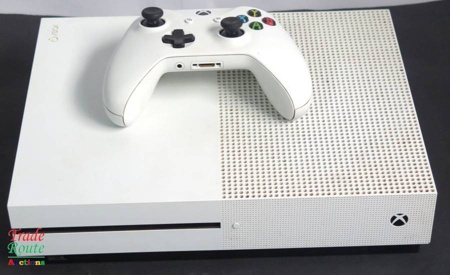 Microsoft Xbox One S 1TB Console (WHITE) Model 1681 + 1 Controller (WHITE)