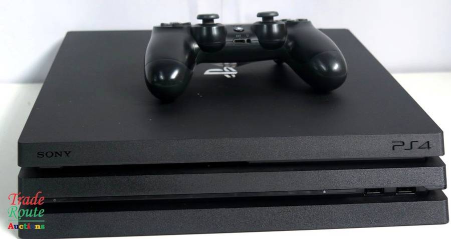 Sony Playstation 4 Console Pro 1TB [CUH-7016b] PS4 PRO + 1 Wireless Controller