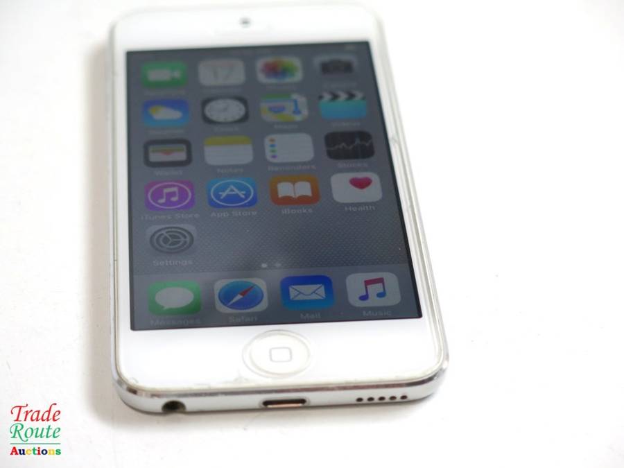 APPLE iPod Touch | MD721BT/A | 64GB SILVER | A1421 | 5TH GEN
