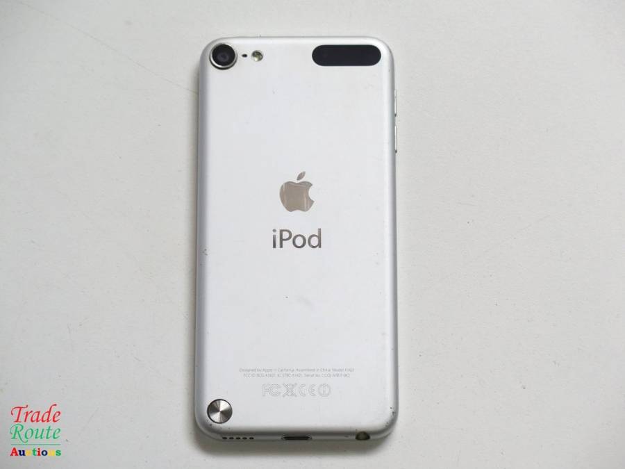 APPLE iPod Touch | MD721BT/A | 64GB SILVER | A1421 | 5TH GEN