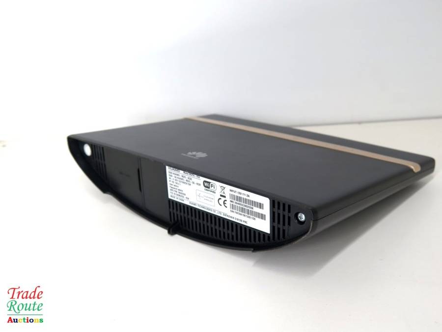 Huawei B525 4G LTE WiFi Modem Wireless Router (uses SIM card)
