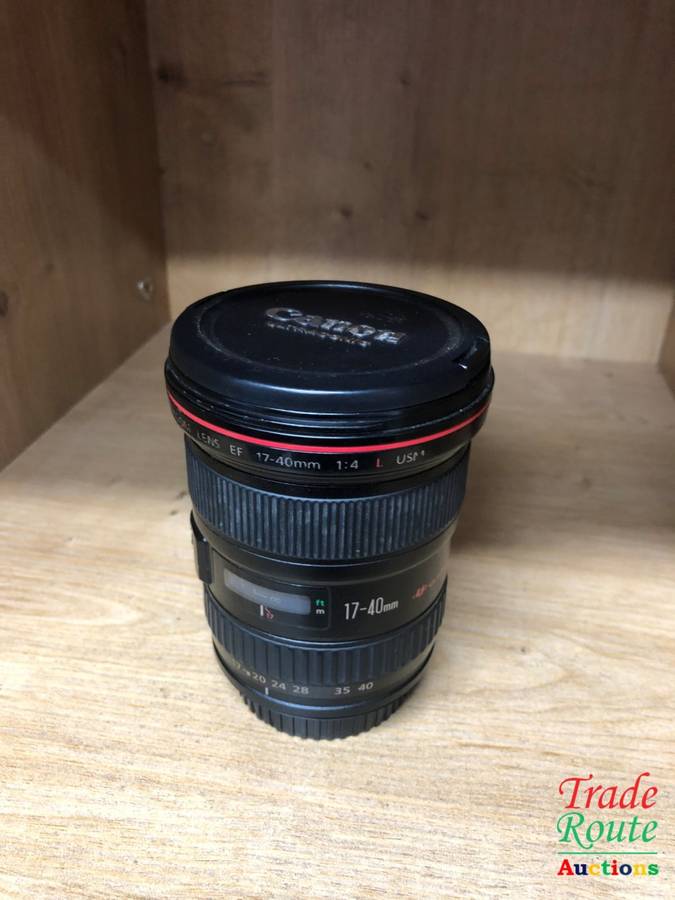 CANON EF 17-40mm f/4L ULTRASONIC Ultra Wide Angle Zoom Lens for Canon SLR Cameras