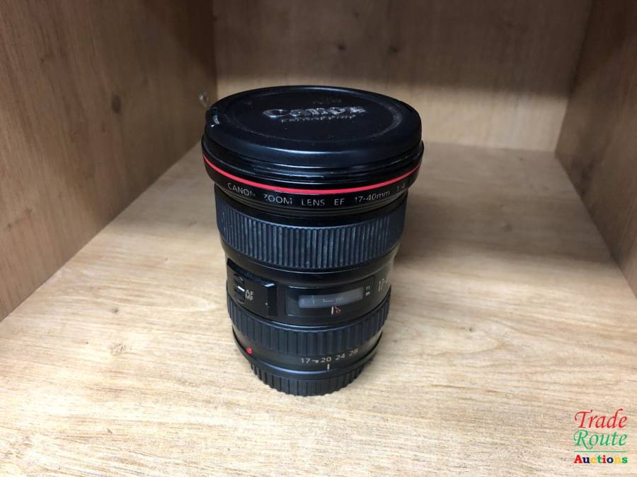 CANON EF 17-40mm f/4L ULTRASONIC Ultra Wide Angle Zoom Lens for Canon SLR Cameras