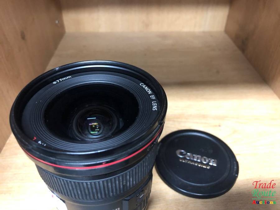 CANON EF 17-40mm f/4L ULTRASONIC Ultra Wide Angle Zoom Lens for Canon SLR Cameras