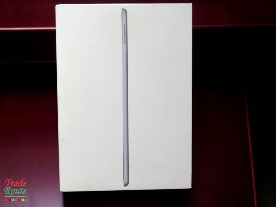 Apple iPad 6th Gen 2018 | MR7F2HC/A | WiFi  only | 32GB | Space Grey | A1893 | RETINA IPad6