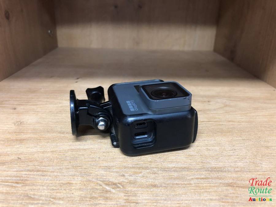 GoPro HERO5 Black 4K Action Camera with USB CABLE
