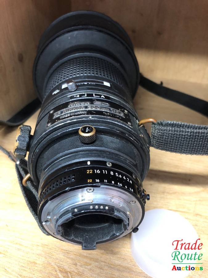 Nikon ED AF NIKKOR 300mm 1:2.8 Lens - HUGE LENS