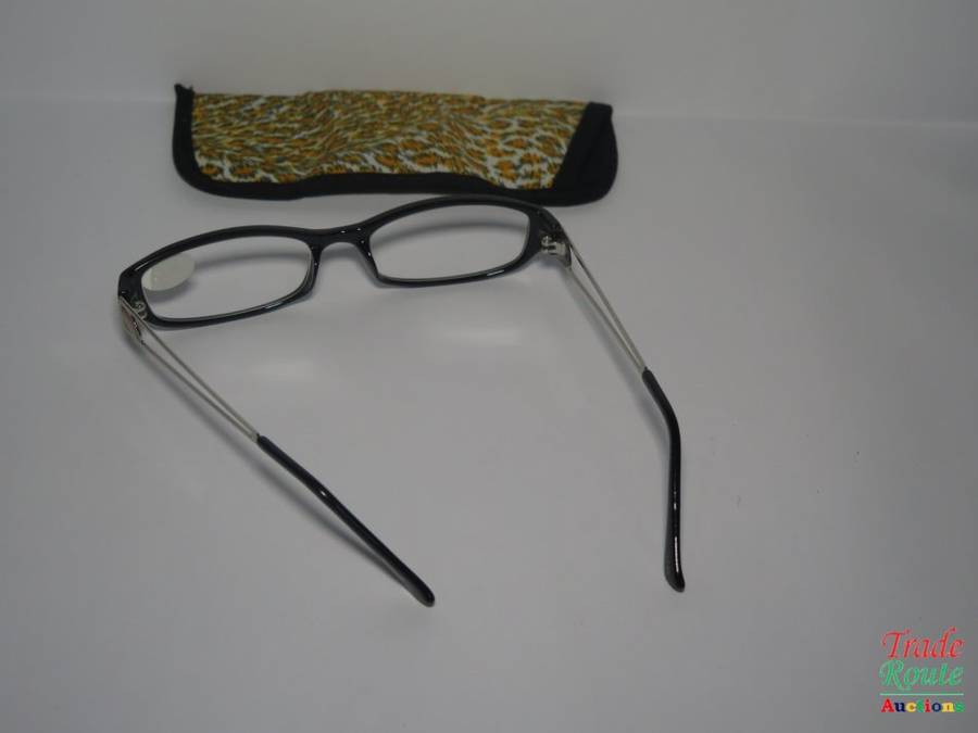 X-TRA VISION Fashion Reading Glasses - with matching case  [ +1.50 ]