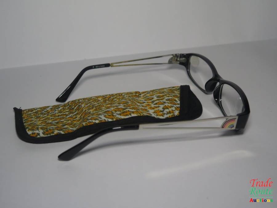 X-TRA VISION Fashion Reading Glasses - with matching case  [ +1.50 ]