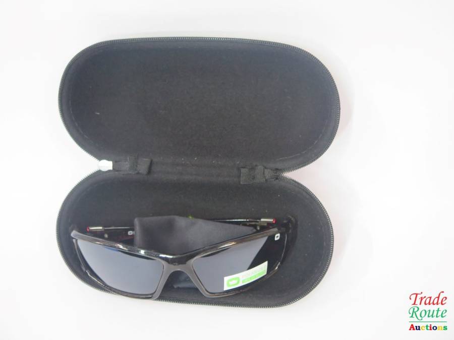 TrailHead EIGER - GREY Polarised Sunglasses -HARD CASE