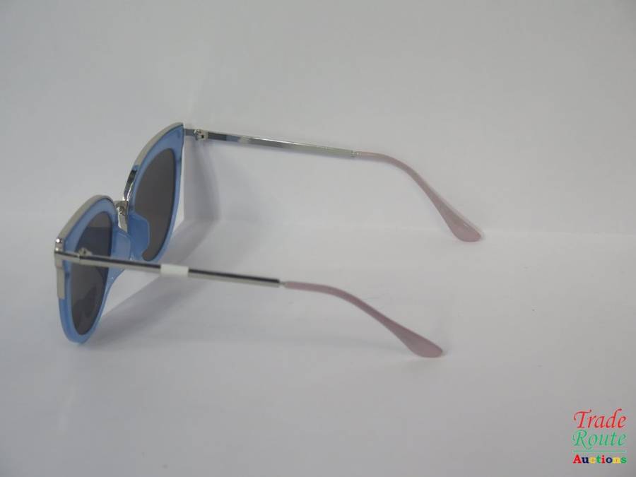 Le Specs Polarized Sunglass - with Hard Case