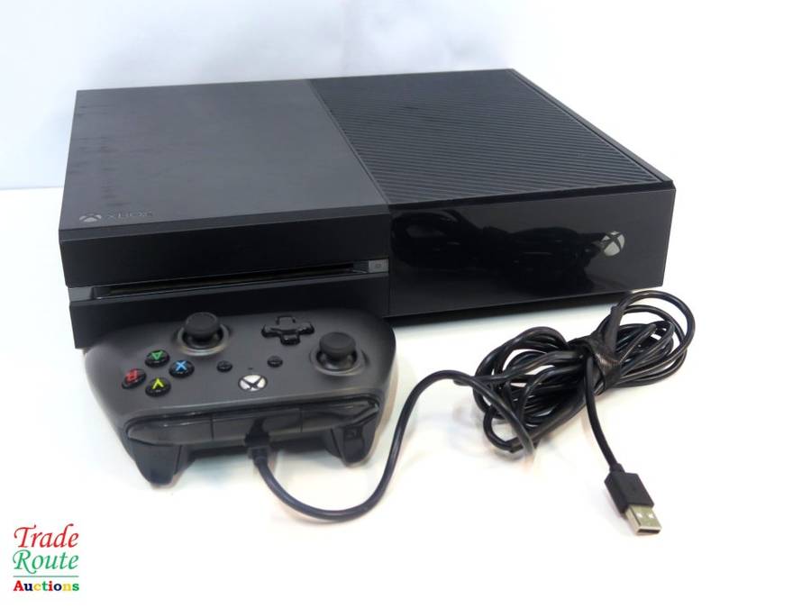 Microsoft Xbox One 500GB Model 1540 Gaming Console + 1 WIRED Controller