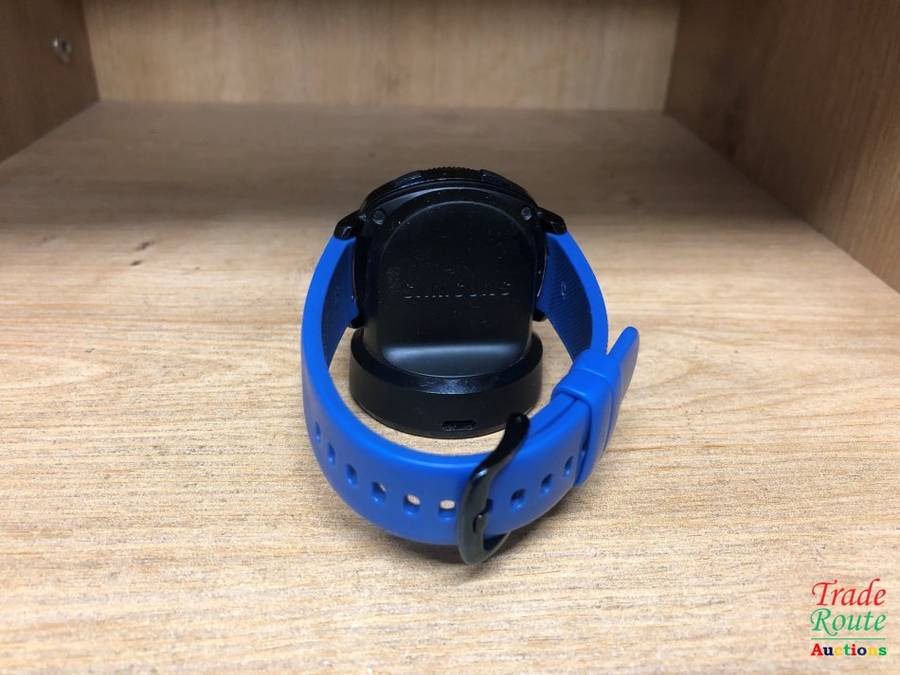 Samsung Gear Sport Smartwatch (Bluetooth), BLUE, LARGE, SILICON STRAP SM-R600